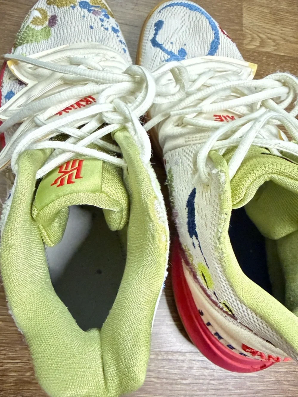 Nike Kyrie 5 x Bandulu Embroidered Splatters 2019 Size Men's  9.5 - Picture 7 of 9